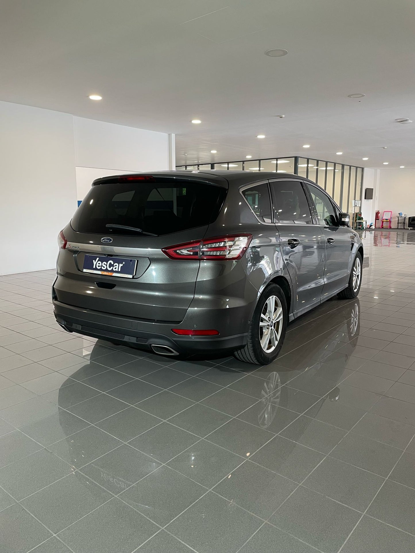 Ford S-Max